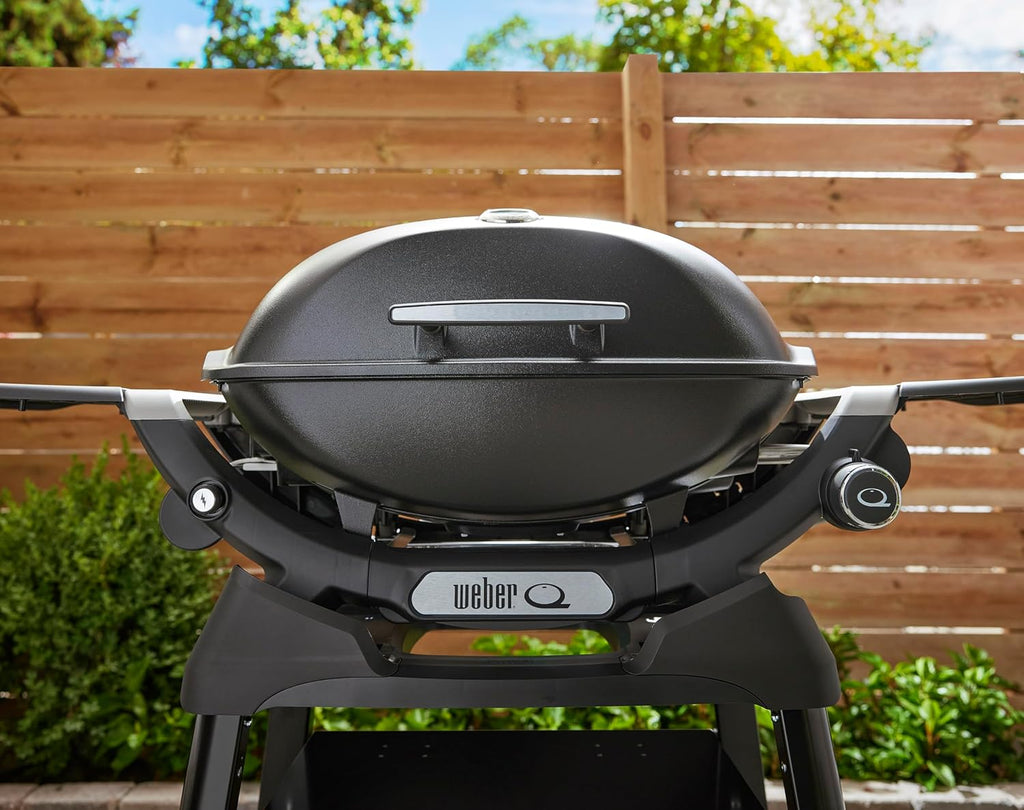 Weber Q 2200N Gasgrill mit Seitentischen & kompakten Stand/Grill für Terrassen und Balkone mit Hochleistungsbrennern, porzellanemaillierten Gussrosten und elektronischer Zündung, Mitternachtsschwarz