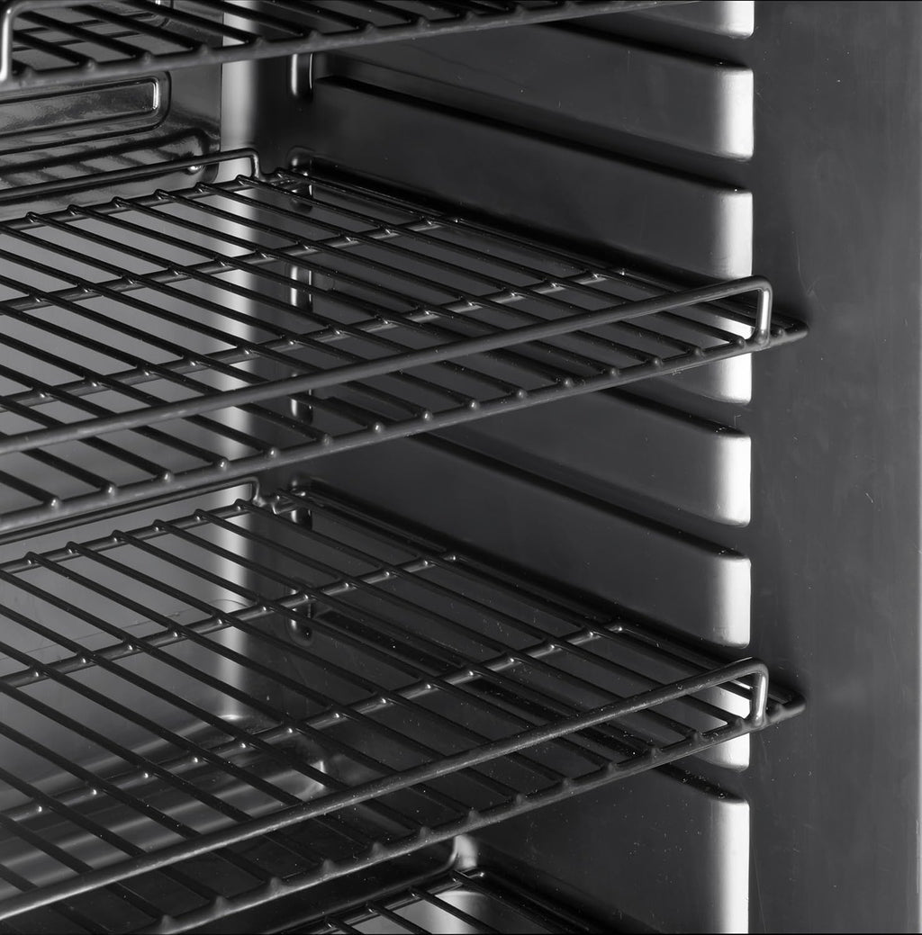 METRO Professional Getränkekühlschrank GSC4280B, Metall/Glas, 280 L, belüftete Kühlung, 210 W, mit Schloss, Schwarz