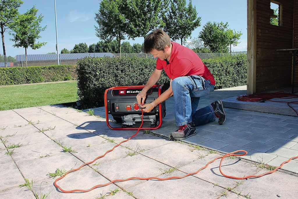 Einhell Stromerzeuger (Benzin) TC-PG 25/1/E5 (max 2400 W, 15 L Tank, 2100 W Dauerleistung, 4-Takt-Motor, 2x 230 V, Überlastschutz, Voltmeter, AVR-Funktion)